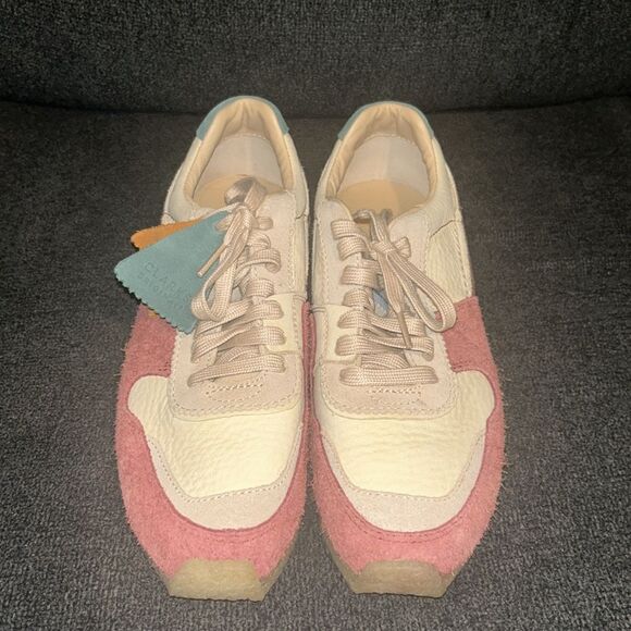 Clark’s Tor Run Sneakers - Picture 2 of 4